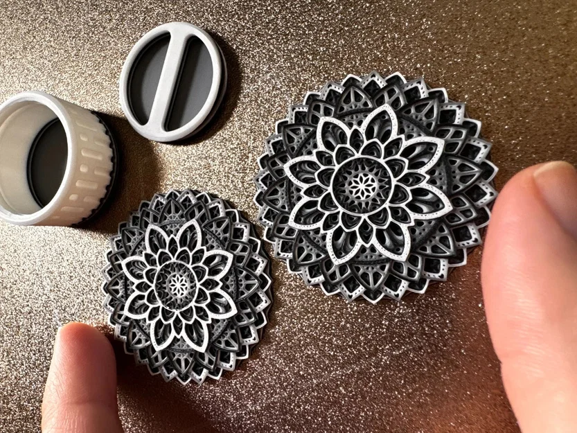 Bông tai mandala hoa đa màu (Floral multi color mandala earing) - Image 4