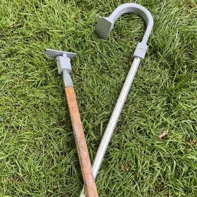 Dụng cụ vệ sinh máng xối (Gutter Cleaning Tools)