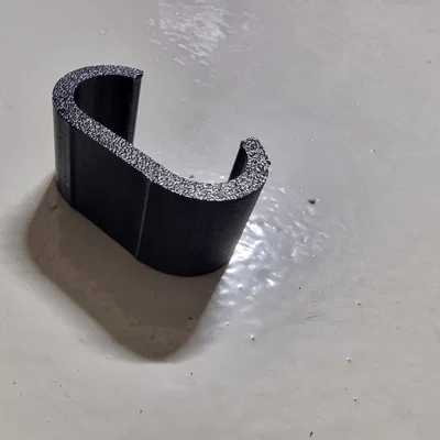 Kẹp giữ baga Vespa & Bushing baga Vespa (Vespa rack hold down clip/bushing)