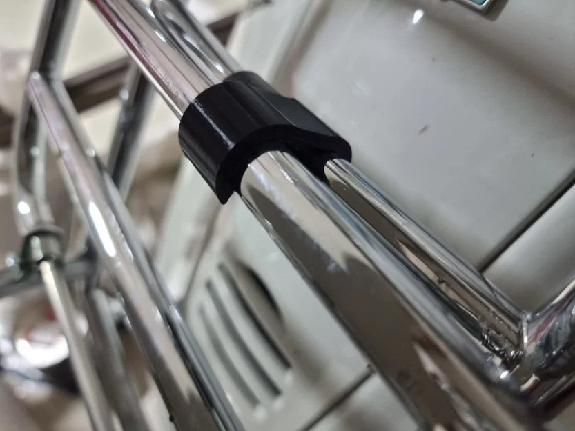 Kẹp giữ baga Vespa & Bushing baga Vespa (Vespa rack hold down clip/bushing) - Image 5