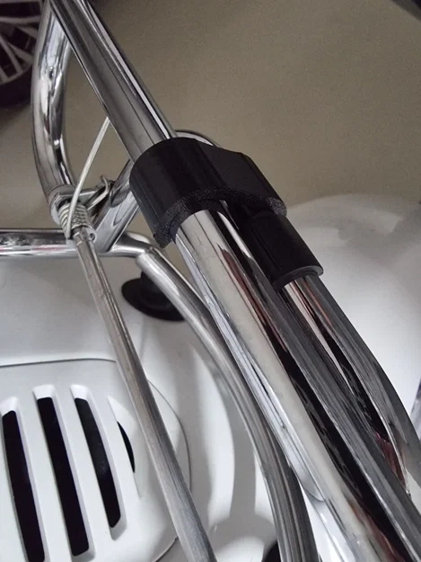 Kẹp giữ baga Vespa & Bushing baga Vespa (Vespa rack hold down clip/bushing) - Image 6