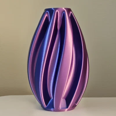 Bình Hoa Gân Nổi (Ribbed Vase)