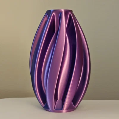 Bình Hoa Gân Nổi (Ribbed Vase)