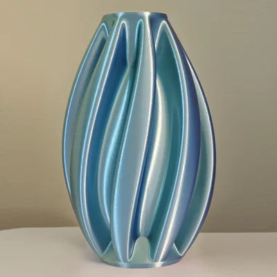 Bình Hoa Gân Nổi (Ribbed Vase)