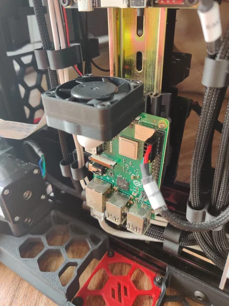 Giá gắn quạt 4010 lên DIN Rail - Image 2