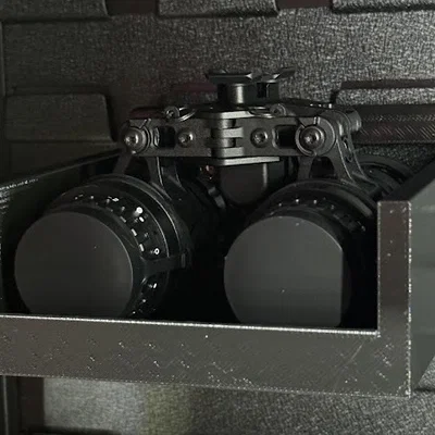SecureIt Shelf – Kệ chắc chắn cho ống nhòm