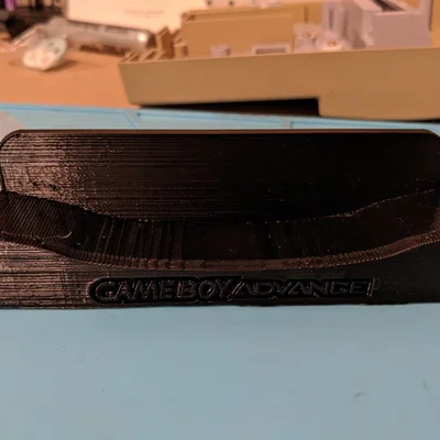Kệ trưng bày màn hình Game Boy Advance