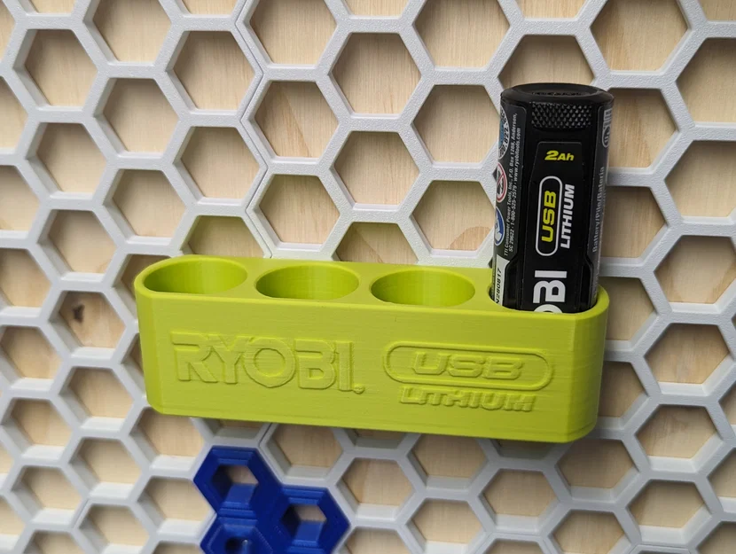 Giá đỡ pin Ryobi USB Lithium 4V cho Honeycomb Storage Wall (HSW) - Image 1