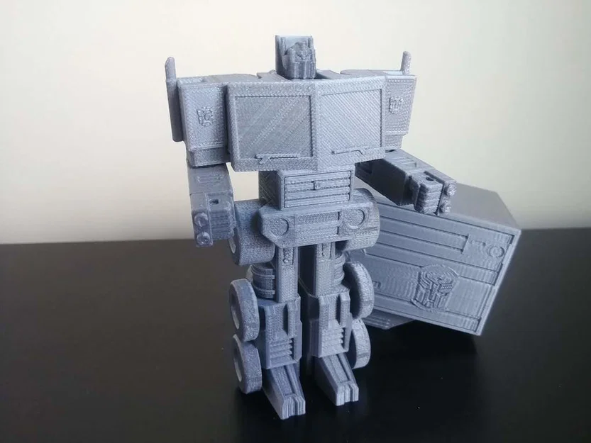 Optimus Prime biến hình (in 1 lần nguyên khối, không cần support) - Image 1