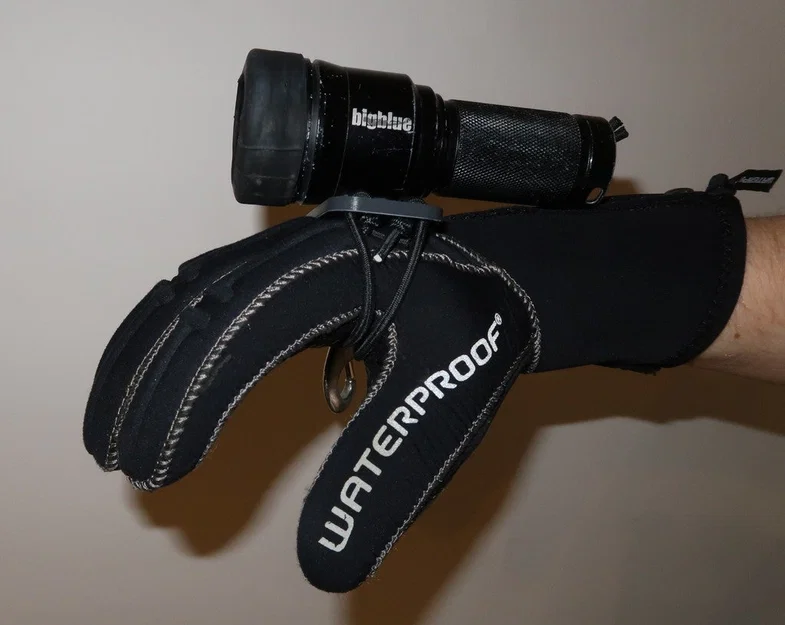 Ngàm gắn bungee BigBlue Bungee Mount - Image 2