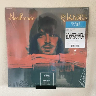 Giá treo đĩa than gắn tường (Vinyl Record Holder) - Đẹp và Tối giản