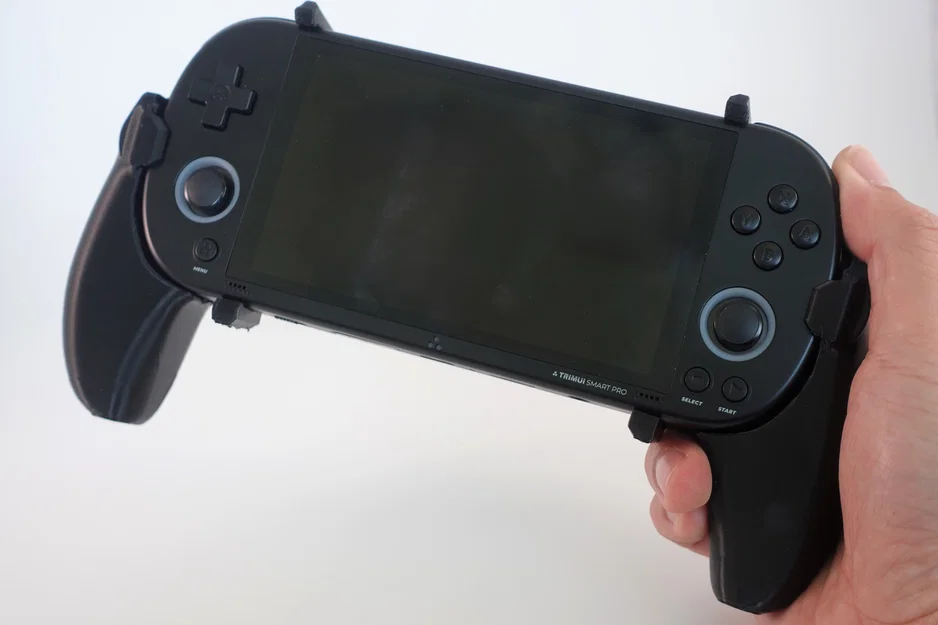 TRIMUI Smart Pro Detachable Comfort Grip - Image 1