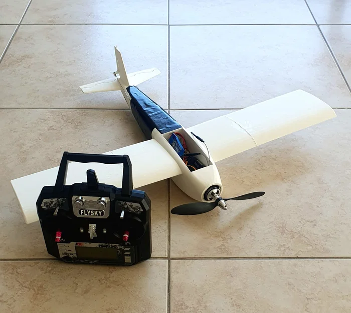 RC Plane (Máy bay điều khiển từ xa) – Ổn định, dễ in 3D - Image 1
