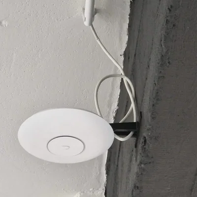 Giá treo tường Ubiquiti UniFi AP wall mount