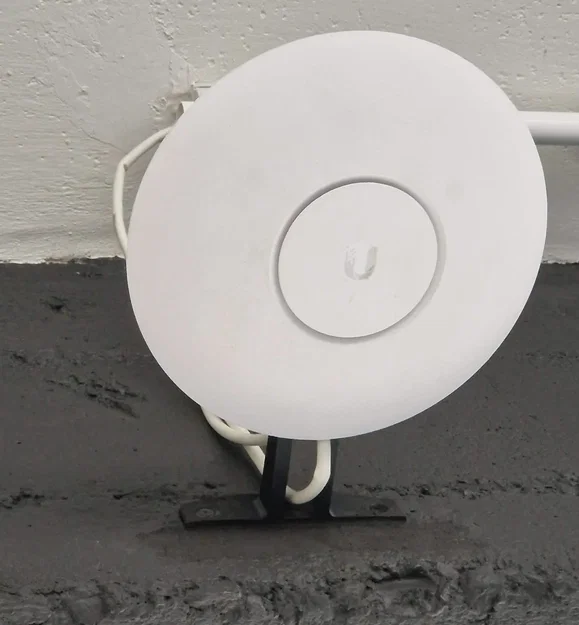 Giá treo tường Ubiquiti UniFi AP wall mount - Image 7