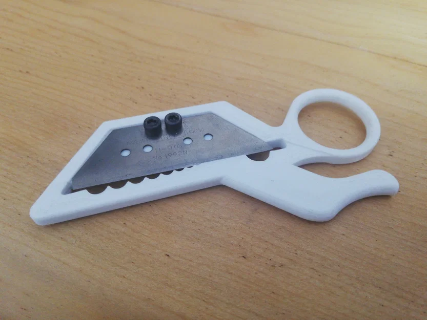 Dụng cụ tuốt dây/cáp Stanley (Stanley Cable/Wire Stripper) - Image 1