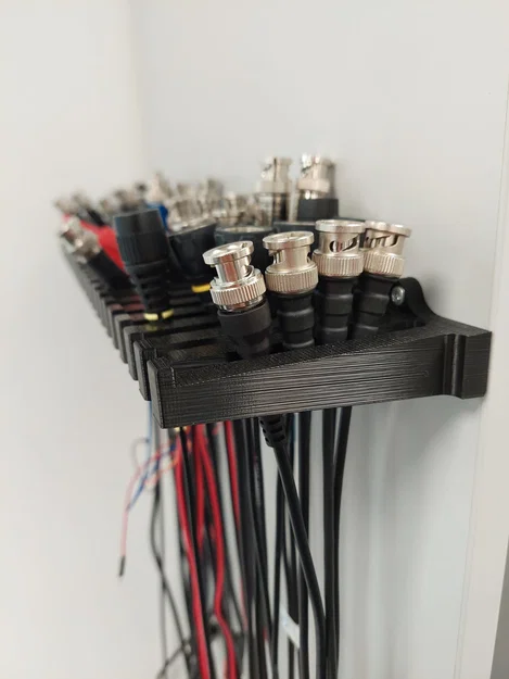 Kẹp giữ cáp (Cable holder) - Image 1