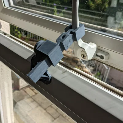 Thanh chặn cửa sổ chỉnh được (Adjustable Window Stay)
