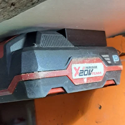 Ngàm gắn pin Parkside X20V Team - Giải pháp lưu trữ pin gọn gàng