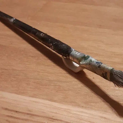 Kệ để cọ vẽ (Paintbrush holder)