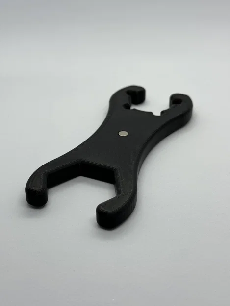 Dụng cụ mở nắp bình gas (Propane) đi camping - Gas Bottle Tool - Image 1