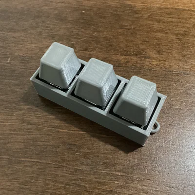 Mô hình đồ chơi Keyboard Fidget: Móc khóa bấm phím cơ giảm stress