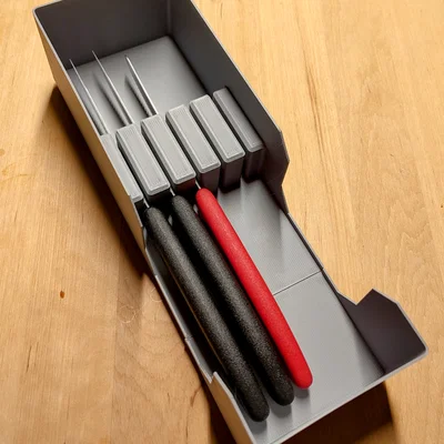 Khay Gridfinity đựng dao (Gridfinity knife bin)