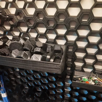 Khay Hsw bin/container - Giải pháp sắp xếp linh kiện cho tường Hsw