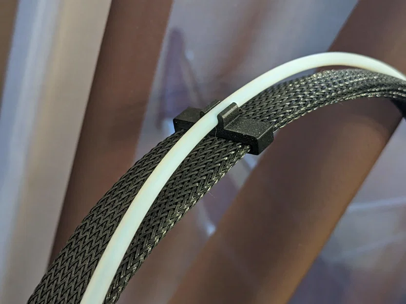 Kẹp cố định dây cáp và ống PTFE cho Ender-5 S1 - Image 1