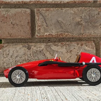 Mô hình xe đua Ferrari 553 1954 in 3D ấn tượng