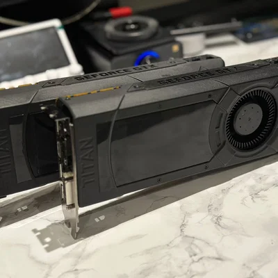 Ốp che tản nhiệt (Cooler Shroud) cho Nvidia GTX Titan