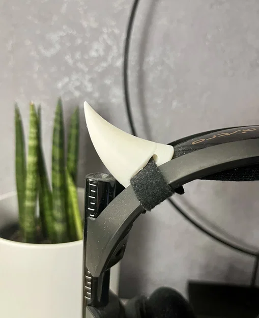 Sừng Quỷ Gắn Cho Headset & Headphones - Image 1