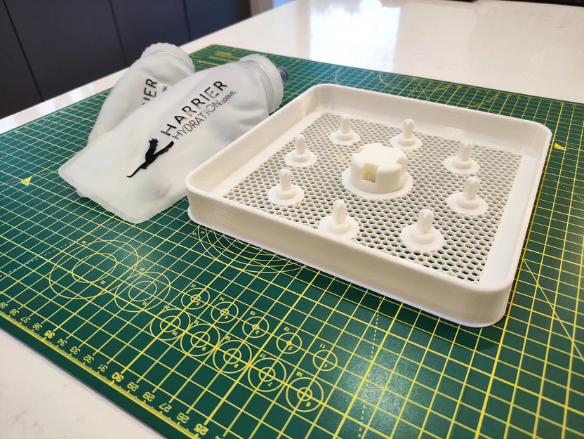 Giá sấy bình mềm Harrier gấp gọn (Collapsible Harrier Soft Flask Dryer) - Image 2