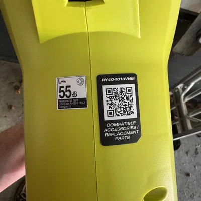 Móc treo tường in 3D cho máy thổi lá Ryobi 40v Whisper