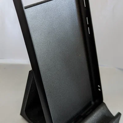 Giá đỡ điện thoại để bàn - Phụ kiện in 3D tiện lợi và chắc chắn