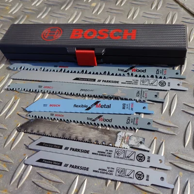 Hộp đựng lưỡi cưa kiếm (Reciprocating Saw Blades) / Säbelsägeblätter-Box
