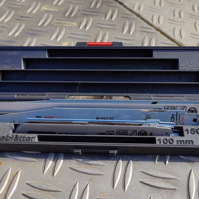 Hộp đựng lưỡi cưa kiếm (Reciprocating Saw Blades) / Säbelsägeblätter-Box