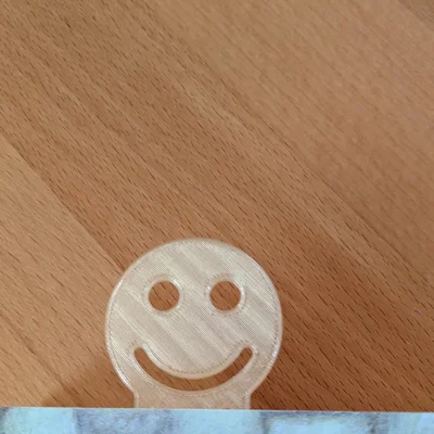 Kẹp sách Smiley (Smiley bookmark) - Mẫu in 3D dễ thương cho người yêu sách