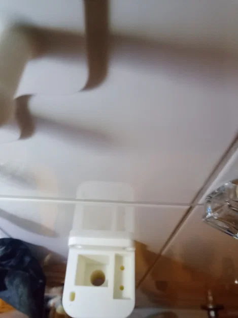 Giá treo tường thông minh cho máy cạo râu Philips OneBlade - Image 3