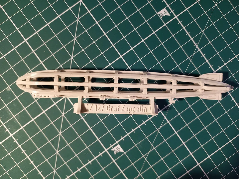 Thẻ lắp ráp LZ 127 Graf Zeppelin (Kit Card) - Image 2