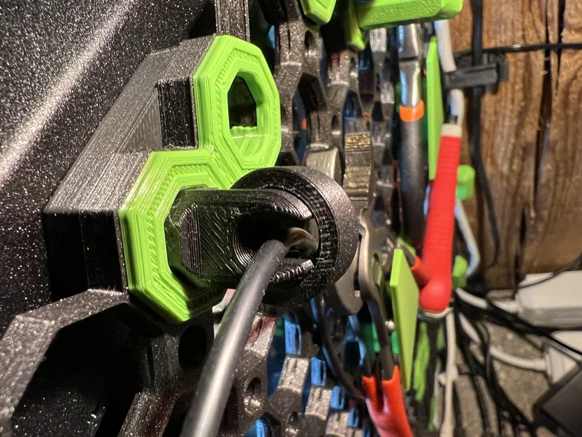 Kẹp giữ & dẫn hướng cáp/ống PTFE cho Multiboard (push fit) - Image 1