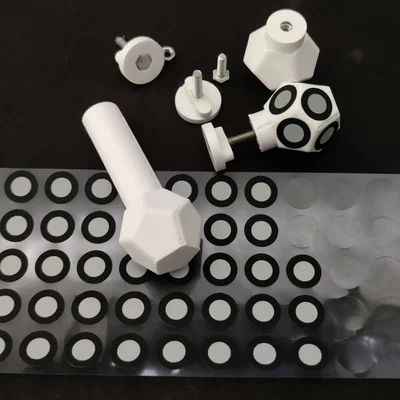 Target theo dõi cho 3D scanner dùng tấm Ikea Skadis