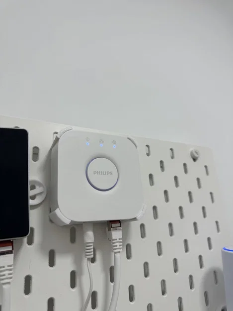 Giá treo Philips Hue Bridge cho SKÅDIS - Image 1