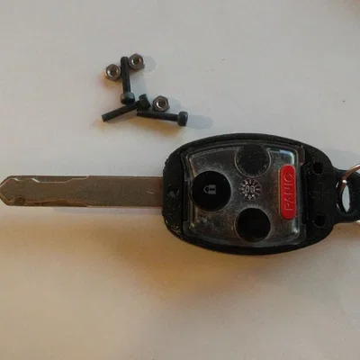 Thay Vỏ Remote/Key Fob Honda Civic (Housing Replacement)