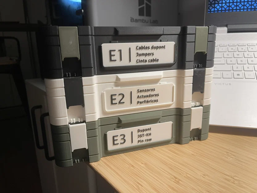 Bảng tên tùy chỉnh cho hộp lưu trữ Gridfinity - Thiết kế cho Fusion360 - Image 1
