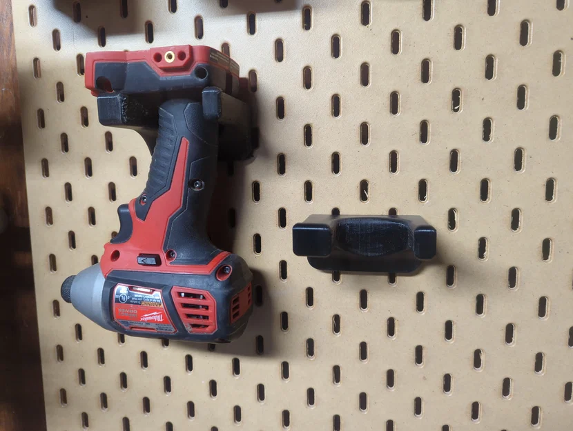 Giá đỡ máy khoan Skadis Drill Mount cho bảng treo dụng cụ - Image 1