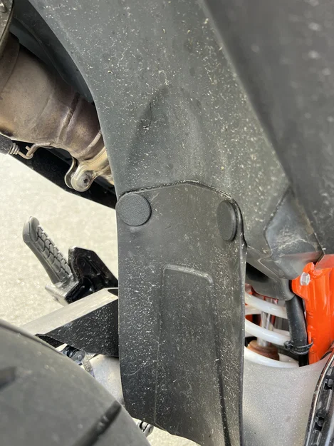 Nắp che ốc KTM 690 SMCR (screw cap/ Schraubenabdeckung) - Image 1