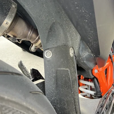 Nắp che ốc KTM 690 SMCR (screw cap/ Schraubenabdeckung)