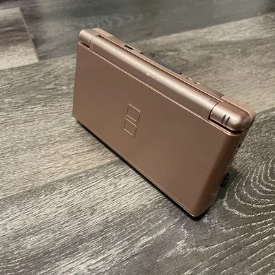 Giá đỡ mini cho Nintendo DS Lite - Thiết kế tinh tế, tối giản