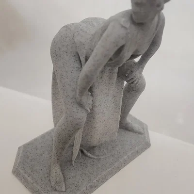 Mô hình tượng nghệ thuật có đế in 3D (Twerking Statue with Base)